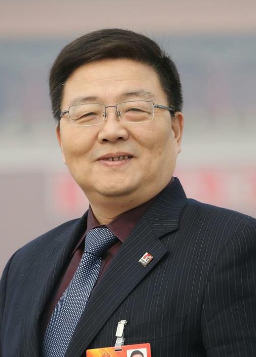 全国人大代表肖伟：建议加快中药防治重大病毒感染性疾病创新药物研发