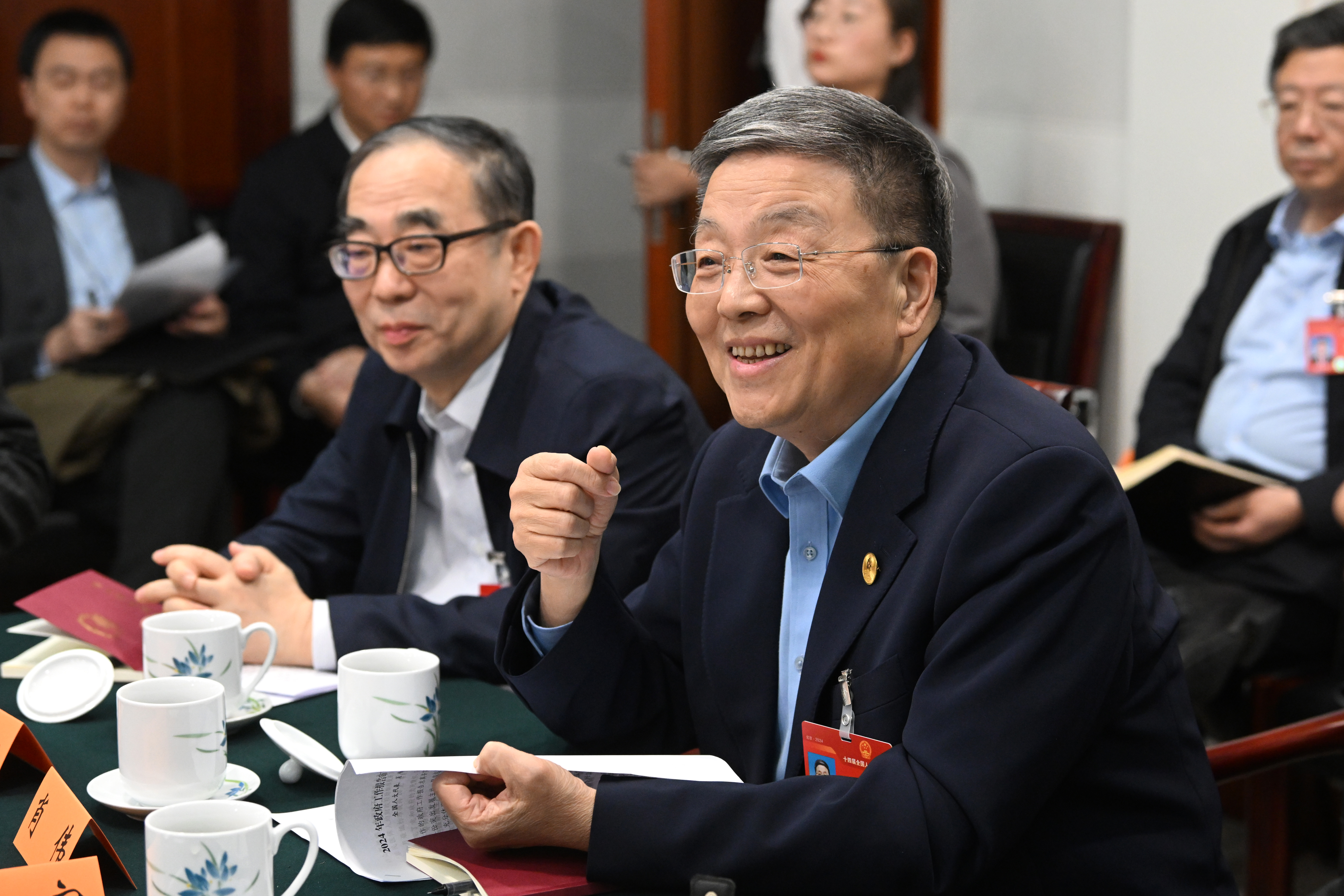 两会聚焦|中央级媒体新华社、新华网关注报道肖伟代表建议